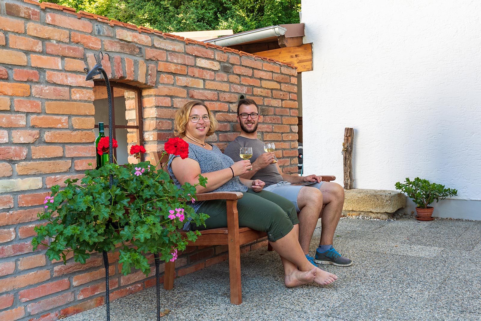 Entspannung auf der Holzbank